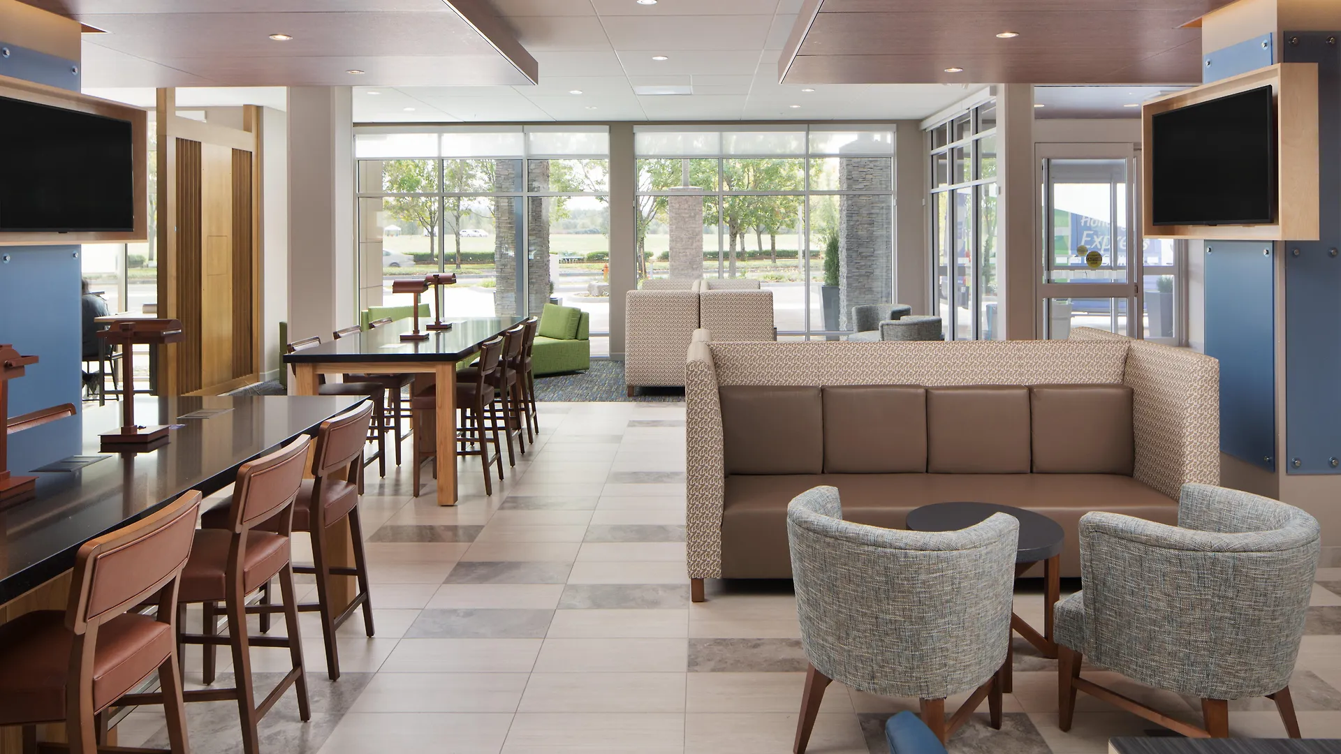 Holiday Inn Express & Suites - Portland Airport - Cascade Stn By Ihg United States