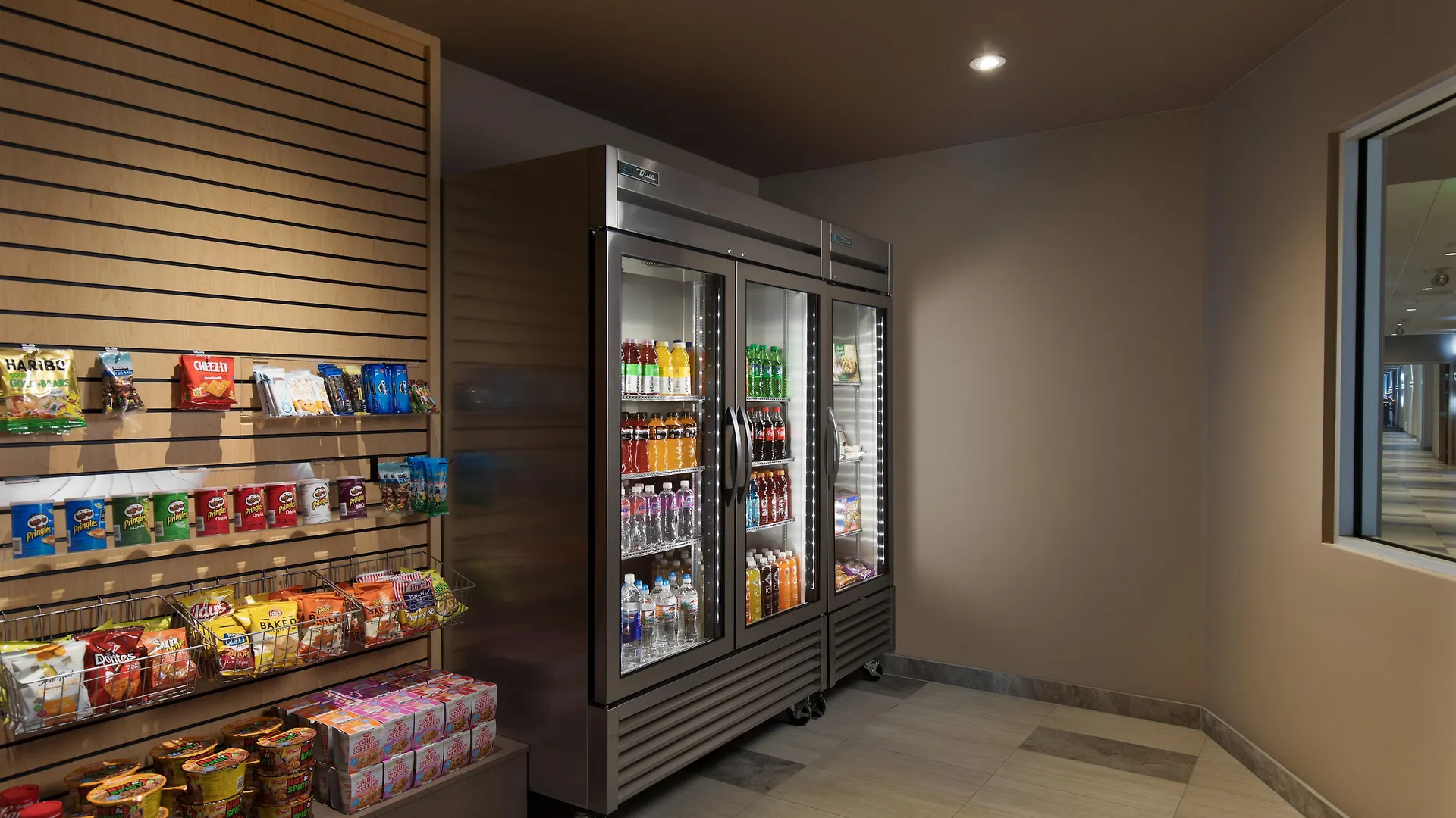 Holiday Inn Express & Suites - Portland Airport - Cascade Stn By Ihg Hotel